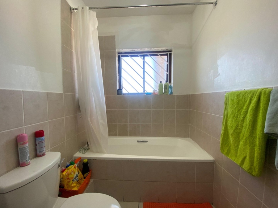 2 Bedroom Property for Sale in Parklands Western Cape